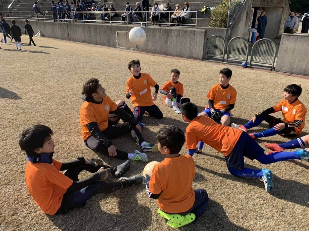 實藤友紀さんのインスタグラム写真 - (實藤友紀Instagram)「徳島ニューイヤーサッカーフェスタ2019に参加しました😁👍子供たちとのふれあいは本当に新鮮で楽しかったです👍👍自分のチームも優勝したし。笑 そしてなにより徳島出身の元Jリーガー、現役Jリーガー、なでしこリーガーとさまざまなところで活躍している人達とふれあえたことが本当に貴重な時間になりました✨ 今年で９回目のサッカーフェスタ、来年も開催すると思うので徳島のみなさん来てくださいね😄  最後に、サッカーフェスティバルを開催するにあたってボランティアの皆さんに沢山お手伝いをしてもらいました。本当にありがとうございました😌  #森一哉#黒部光昭#平井将生#阿部一樹#實藤友紀#佐々木一輝#丸岡満#中坂勇哉#本田功輝#表原玄太#藤原志龍#藤原広太郎#新堀華波#市瀬菜々#吉田凪沙#ヴォルティス徳島#アビスパ福岡#FCマルヤス岡崎#ジェフユナイテッド千葉#カターレ富山#FCペララーダ#名古屋グランパス#レノファ山口#INAC神戸レオネッサ#ASハリマアルビオン」1月2日 19時55分 - yuki_saneto05