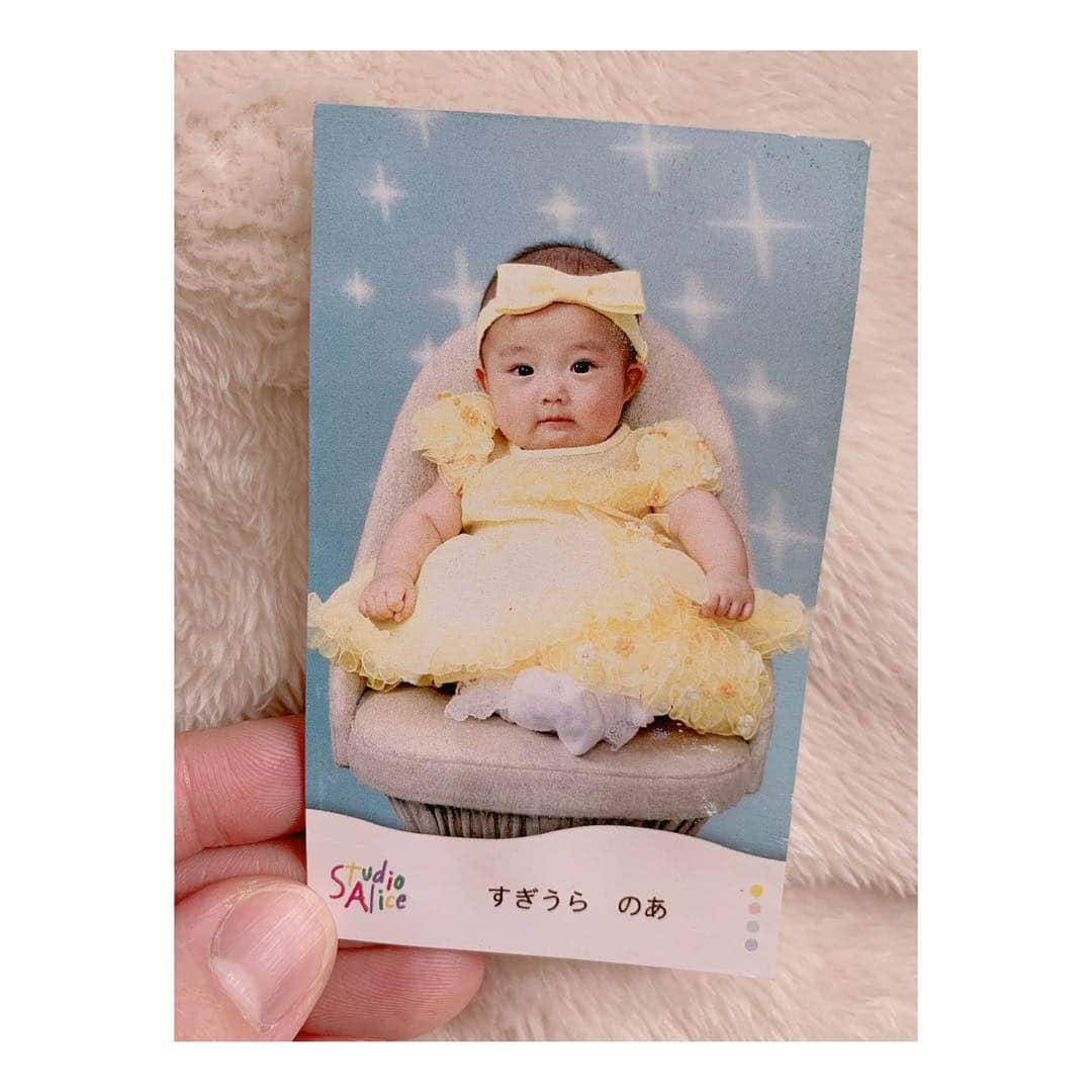 辻希美さんのインスタグラム写真 - (辻希美Instagram)「希空が赤ちゃんの時の写真👶💕 #希空 #11歳 #赤ちゃんの時 #写真 #11年前 #スタジオアリス #幸空の女の子バージョンの顔 #唯一の女子 #懐かしい写真 #私二十歳 #今や31歳 #恐ろしい #時が過ぎるのは早い」1月2日 20時31分 - tsujinozomi_official