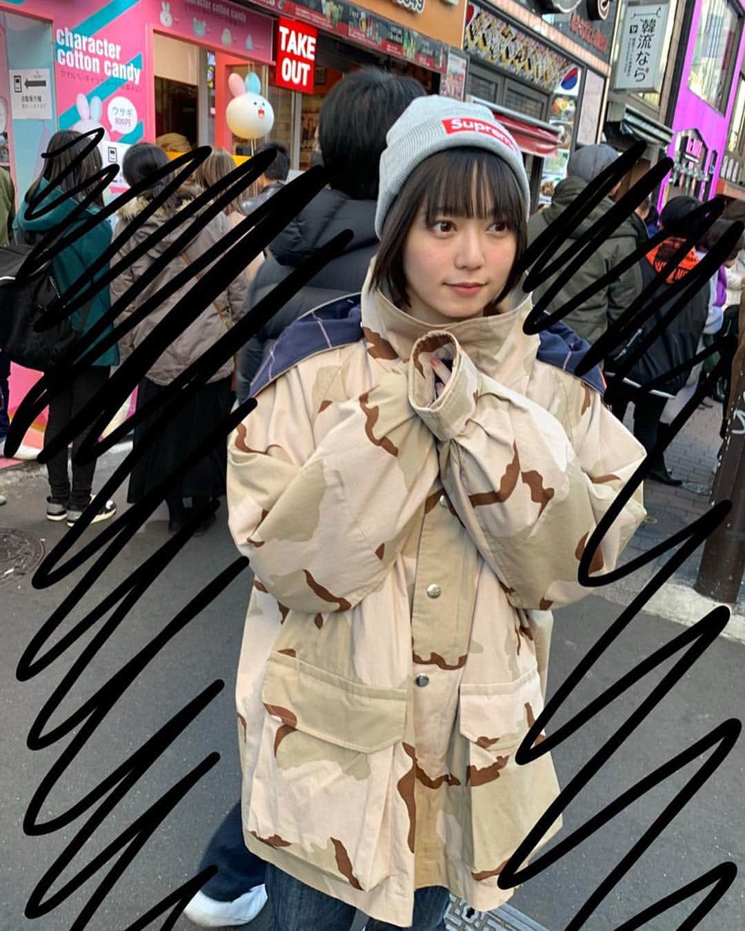 安本彩花さんのインスタグラム写真 - (安本彩花Instagram)「ㅤㅤㅤ ㅤㅤㅤ 正月恒例  カメラマン父連写。 ㅤㅤㅤ ㅤㅤㅤ #新大久保 ㅤㅤㅤ ㅤㅤㅤ #iPhone の連写機能ではしゃぐ父 #xsmaxの画質に感動してた」1月2日 21時20分 - yasumoto_ayaka_official