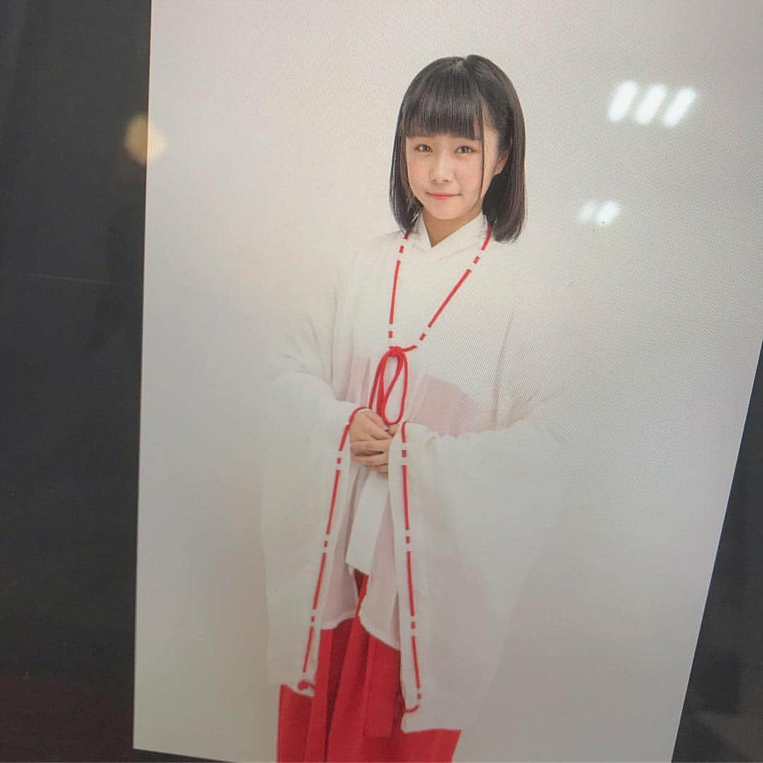 真下華穂さんのインスタグラム写真 - (真下華穂Instagram)「巫女さんになった時の🥰 #巫女 #新年 #あけましておめでとうございます」1月2日 22時57分 - k.a.h.o.kahochan