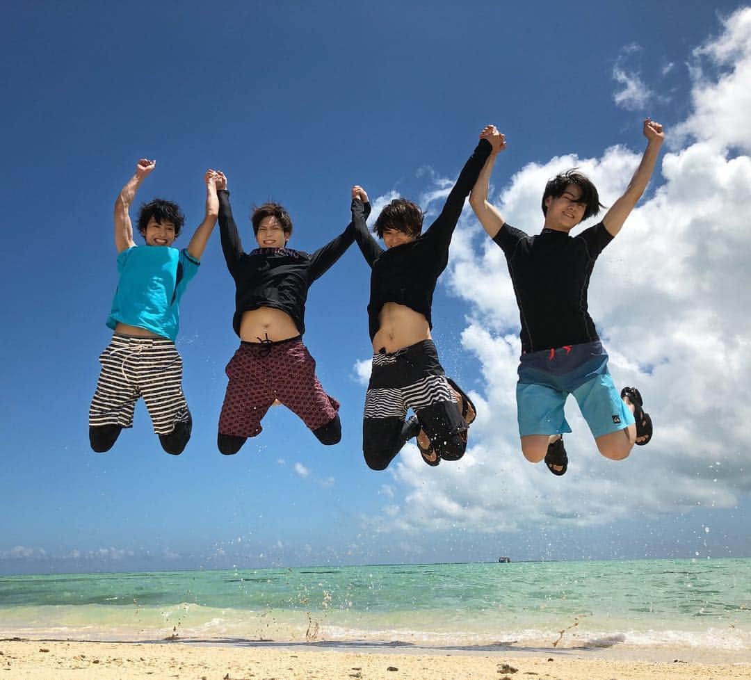 菊池修司のインスタグラム：「たびメイト 沖縄編 視聴ありがとうございました！！﻿ ﻿ ﻿ 最高の旅番組！﻿ またいつかこの4人で行けたらいいなぁ〜！﻿ ﻿ あれんくん﻿ がく﻿ のすけくん﻿ ﻿ 最高だっぜ！！！」