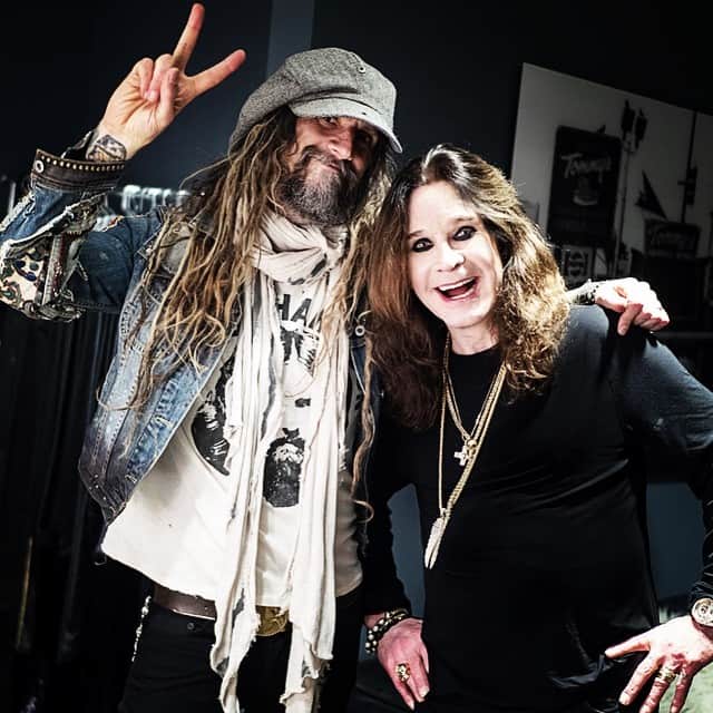 ロブ・ゾンビのインスタグラム：「I have been officially doing @theozzfest for 20 fucking years! First one was 1999 with Black Sabbath. Not much has changed. Always a blast. Photo by @rosshalfin #robzombie #ozzyosbourne #ozzfest #20years」