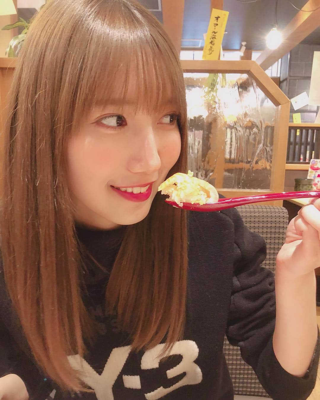 田中菜津美さんのインスタグラム写真 - (田中菜津美Instagram)「また海鮮丼食べちゃったよ🤭 そろそろ運動しないと💦 . みんなはどんなお正月ですか？😊 #お正月 #海鮮丼 #休日 #博多」1月3日 20時33分 - natsumitanaka_0810