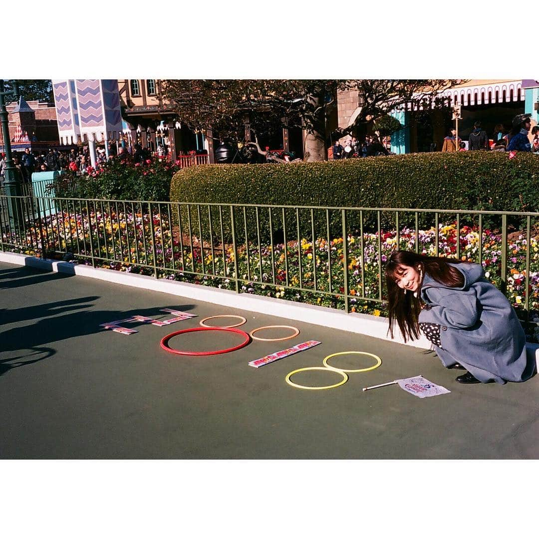 岡本夏美さんのインスタグラム写真 - (岡本夏美Instagram)「#20181231 大晦日に行ったディズニー。 フィルムが上がったので 載せます、 一番相性いいな~、 #📸しんゆうかめら  #film #natsufilm #ディズニー」1月3日 17時05分 - okamoto_natsumi