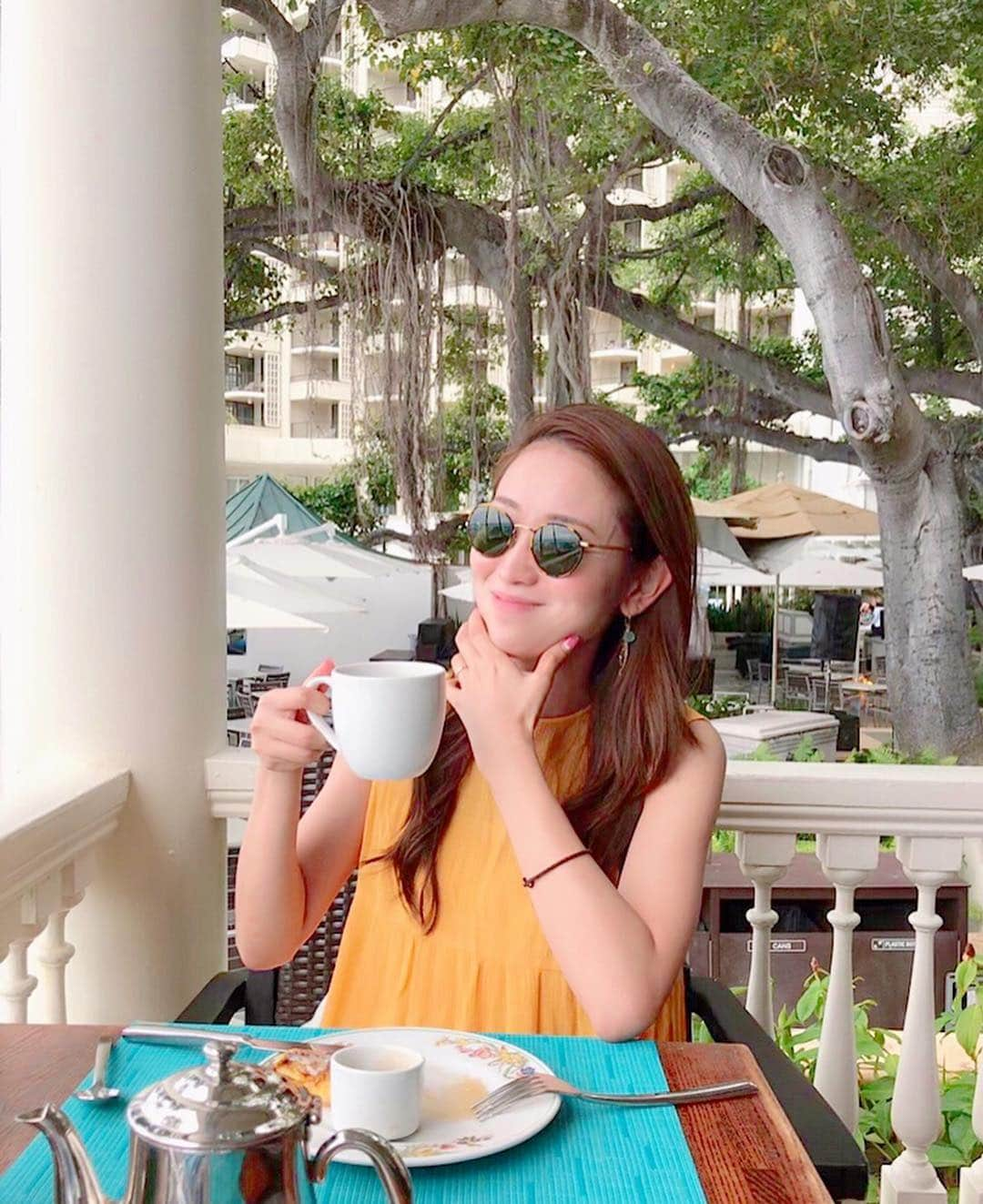 大寺かおりさんのインスタグラム写真 - (大寺かおりInstagram)「ある日の朝食🍴🏝 #両頬ぱんぱん #ほおばる #よく食べ #よく飲んだ1週間でした #明日は人間ドック . . . #hawaii #morning #breakfast #moanasurfrider #theveranda #eggbenedict」1月3日 17時24分 - kaori_ootera