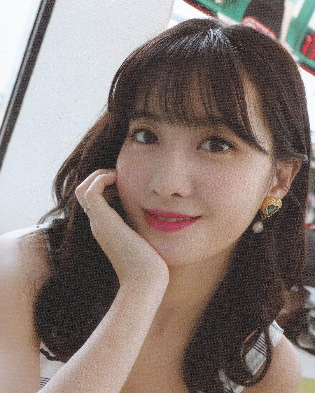 モモさんのインスタグラム写真 - (モモInstagram)「♡ [Scan] 190103 - Summer Nights Monograph Jacket Shooting - STUNNING #MOMO #트와이스 #모모 #平井もも #もも #TWICE © ztothek」1月3日 18時54分 - momojype