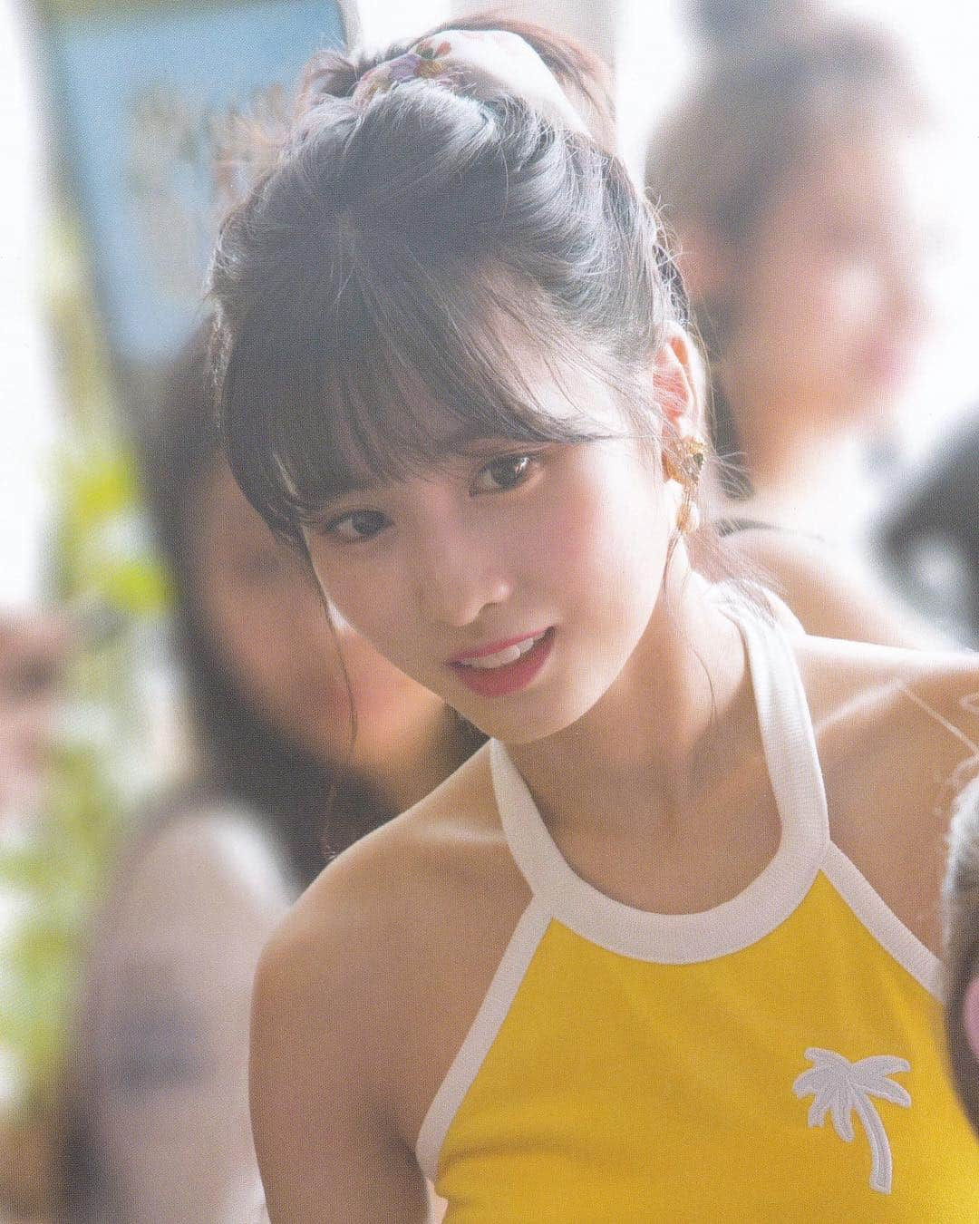 モモさんのインスタグラム写真 - (モモInstagram)「♡ [Scan] 190103 - Summer Nights Monograph Jacket Shooting - STUNNING #MOMO #트와이스 #모모 #平井もも #もも #TWICE © ztothek」1月3日 18時54分 - momojype