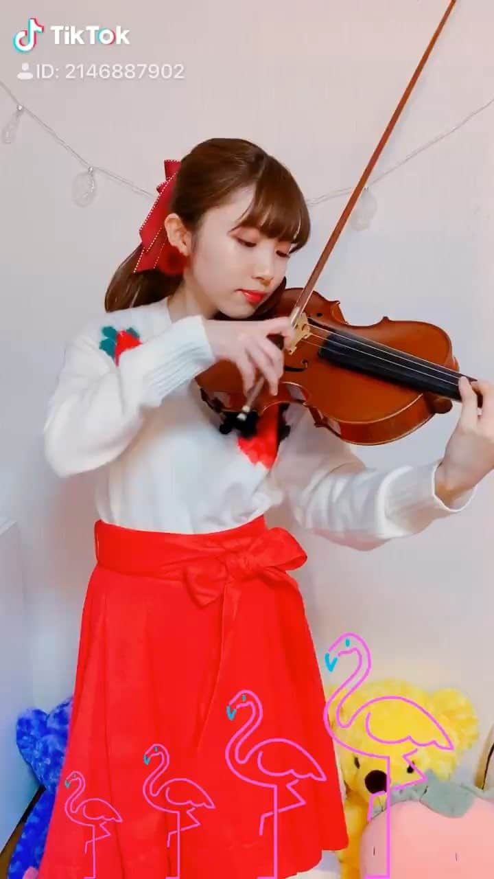 百合香（yurika）のインスタグラム：「#flamingo / #米津玄師 様弾きました。#violin #弾いてみた #japan #japanesegirl」