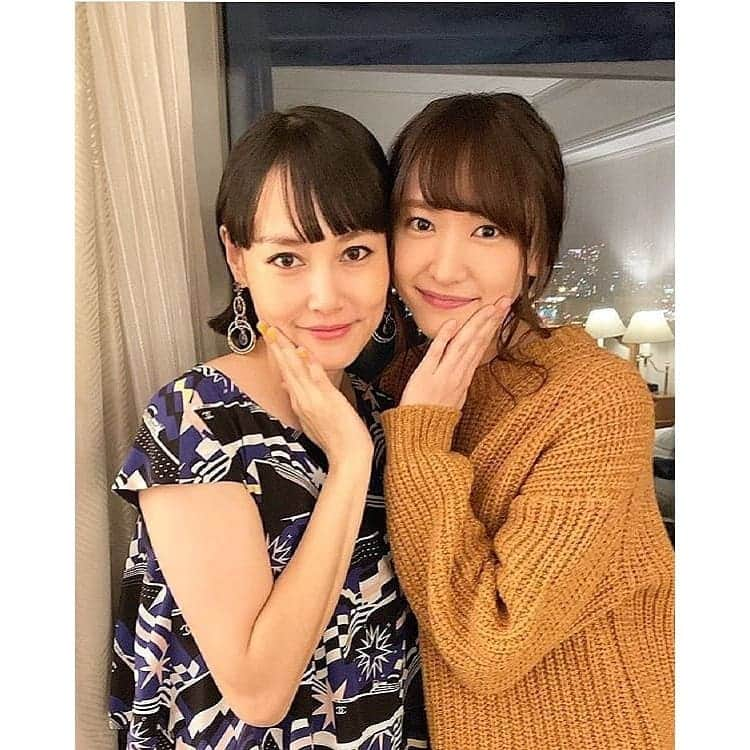 新垣結衣　ファンアカウントさんのインスタグラム写真 - (新垣結衣　ファンアカウントInstagram)「・ 【獣になれない私たち 新垣結衣】 ・ #獣になれない私たち  #新垣結衣  #ガッキー  #aragakiyui  #gakki  #ドラマ」1月4日 13時20分 - aragakiyui_fanspage_