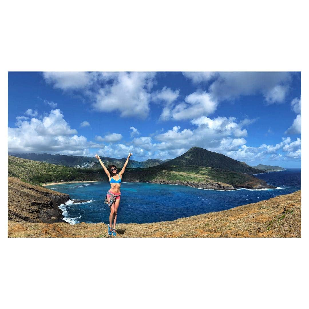 シャンテル・ヴァンサンテンさんのインスタグラム写真 - (シャンテル・ヴァンサンテンInstagram)「Hanauma Bay Hike #Hawaii」1月4日 13時46分 - therealshantel