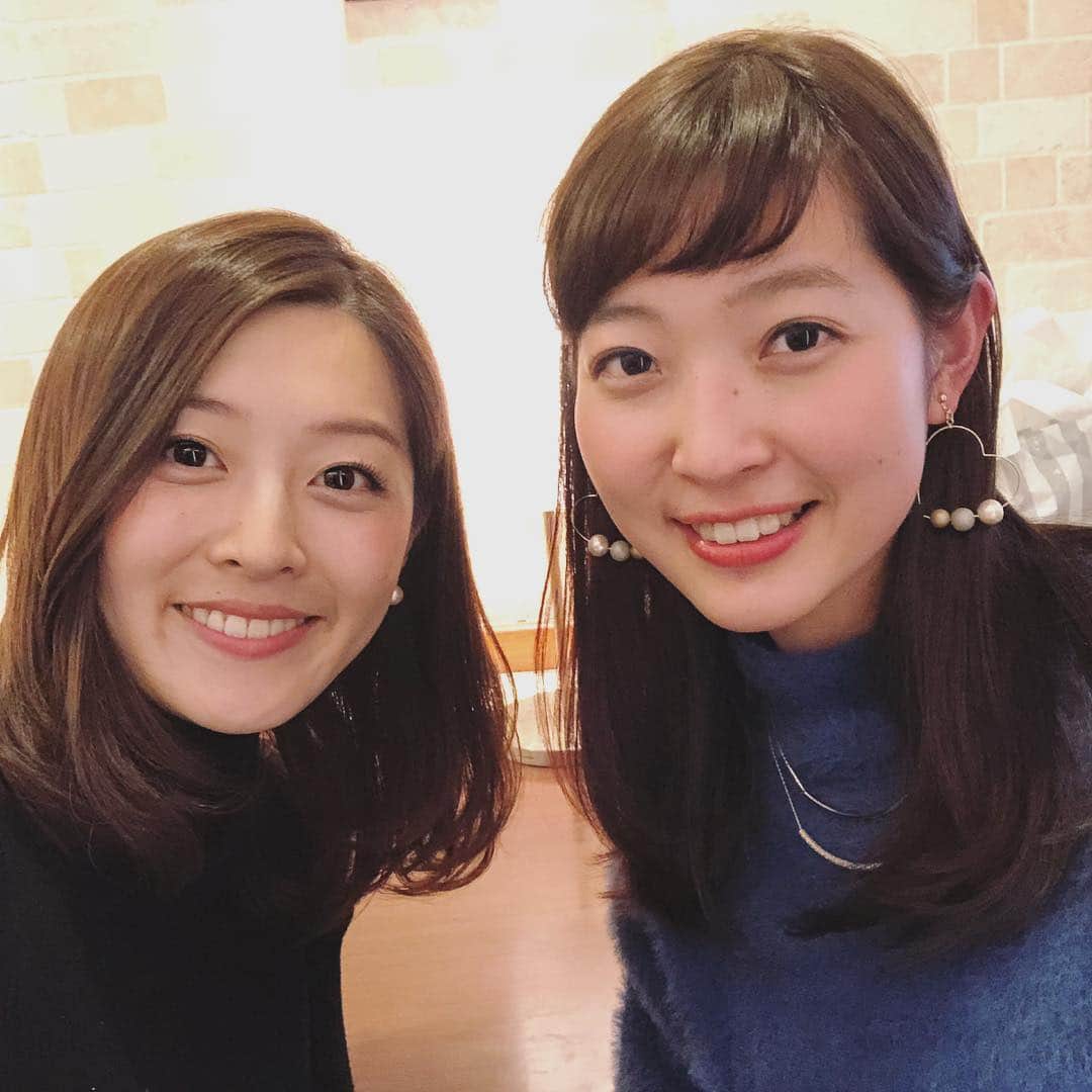 中村秀香のインスタグラム：「CBCの田中優奈アナとご飯に行ってきました！他系列の局ではありますが、就活で知り合ってから仲良くなりました✨名古屋と大阪で離れてはいるものの、田中アナの出身が大阪ということもあり、定期的に会えています😊つぎは名古屋に行きたい！#CBC #田中優奈アナ」