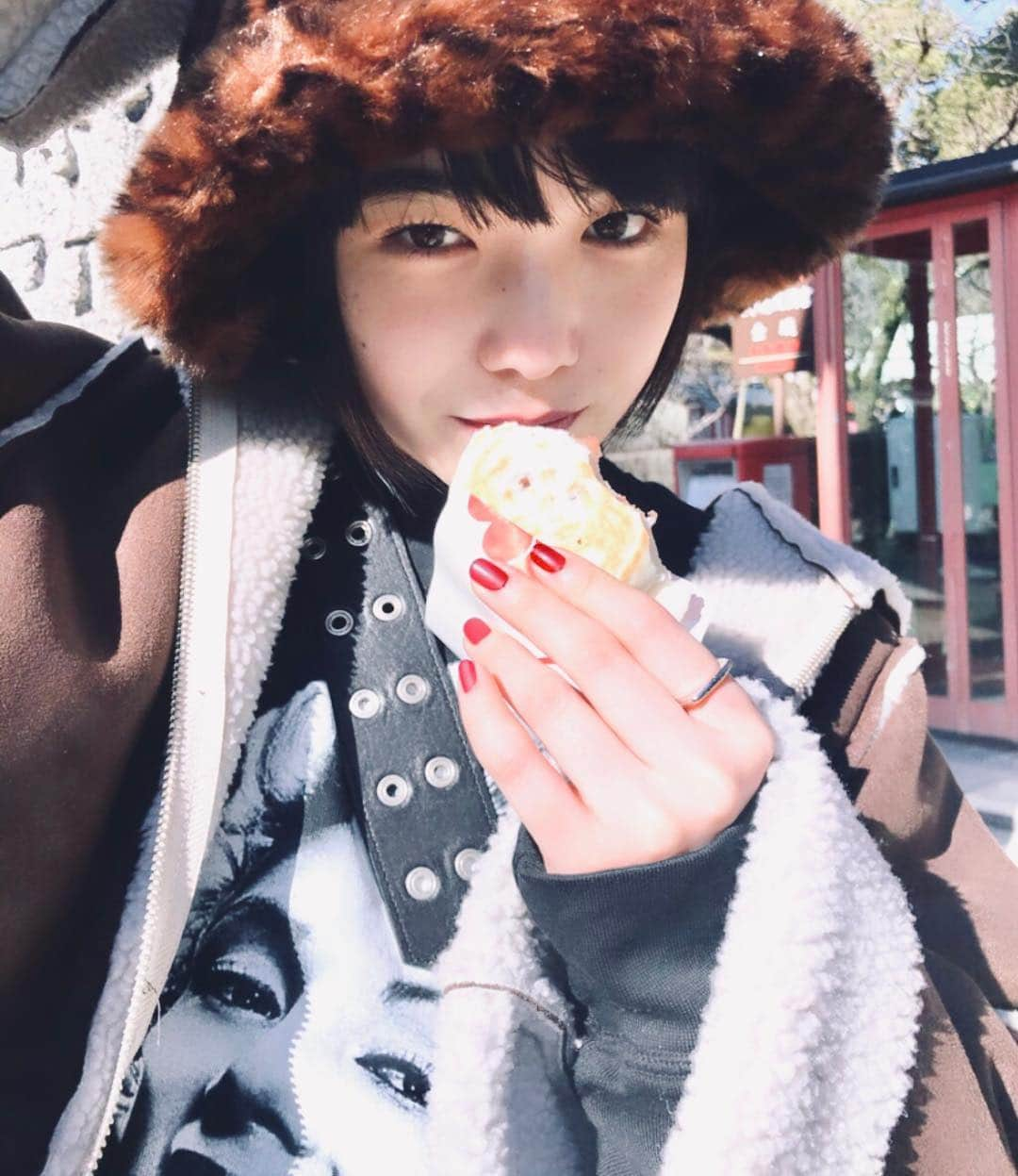 Mikako さんのインスタグラム写真 - (Mikako Instagram)「梅ヶ枝餅美味しかったし、おみくじは大吉だったし、やっぱり福岡愛してます。🙏🏻🍜🍡🍶🍴🍲 2019年もよろしくお願いします！」1月4日 19時53分 - mikako_faky