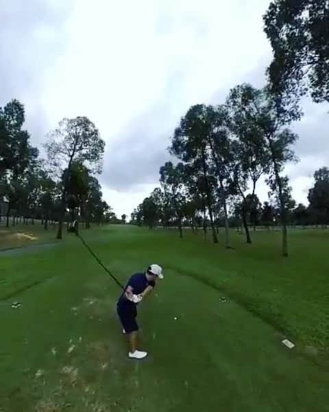 リュ・シウォンのインスタグラム：「. . #2019 GOLF⛳good shot~👍✔ .」