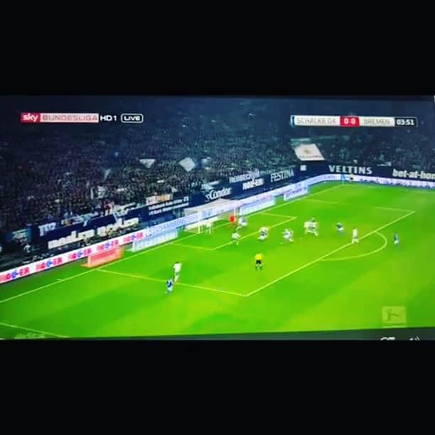 ヨハネス・ガイスのインスタグラム：「#throwbackthursday ...🙏🏼👌🏻」