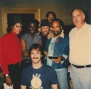 マイケル・ジャクソンさんのインスタグラム写真 - (マイケル・ジャクソンInstagram)「Michael returned to the recording studio to create BAD in January, 1987. It was during the recording of this album that Michael started a new tradition of “Family Night” each Friday in the studio, where he had his cooks make dinner for the whole studio crew. Engineer Bruce Swedien remembers: “It was incredible. That tradition that Michael started made us feel like a real family. The same tradition continued through the recording of Dangerous and HIStory, Book I.”」1月5日 6時45分 - michaeljackson