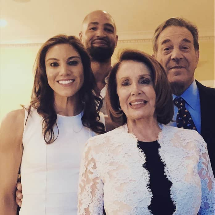 ホープ・ソロさんのインスタグラム写真 - (ホープ・ソロInstagram)「“No one gives you power. You have to take it from them.” - @speakerpelosi #respect」1月5日 8時05分 - hopesolo