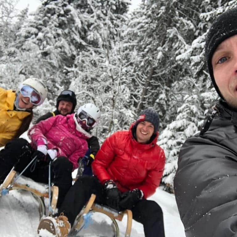 クシシュトフ・カミンスキーさんのインスタグラム写真 - (クシシュトフ・カミンスキーInstagram)「Sanki! 🛷🌨️❄️☃️ #wintersport #sledge #winter #friends #smile #austria #tirol」1月6日 0時25分 - 21kamyk