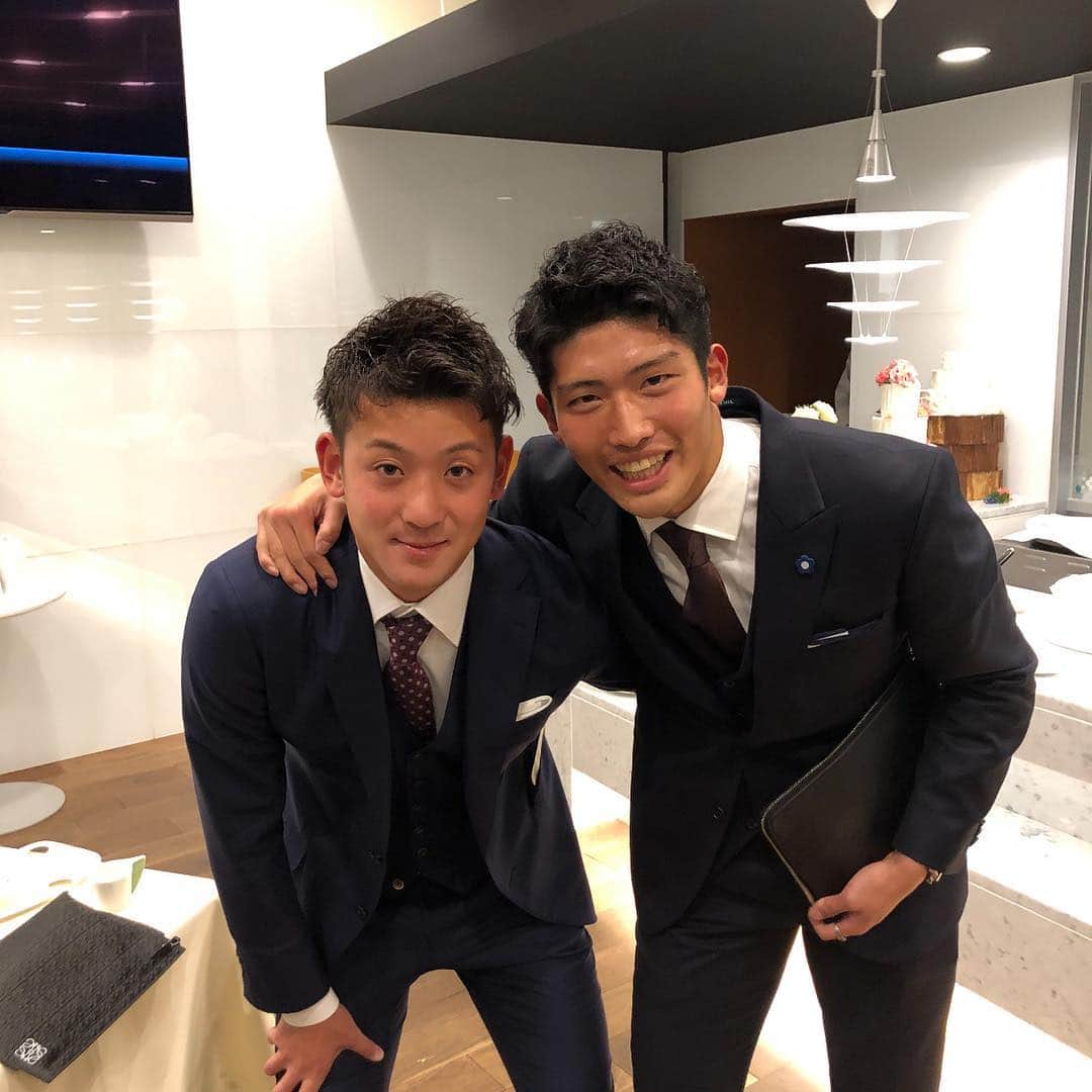 小出悠太のインスタグラム：「君は一生の相棒だよ。 たしかにピッチで会えたら幸せだ 頑張れ、俺も頑張る！！ 道渕いい事投稿してたからみんな見てくださいね笑 #ヴァンフォーレ甲府 #明治大学」