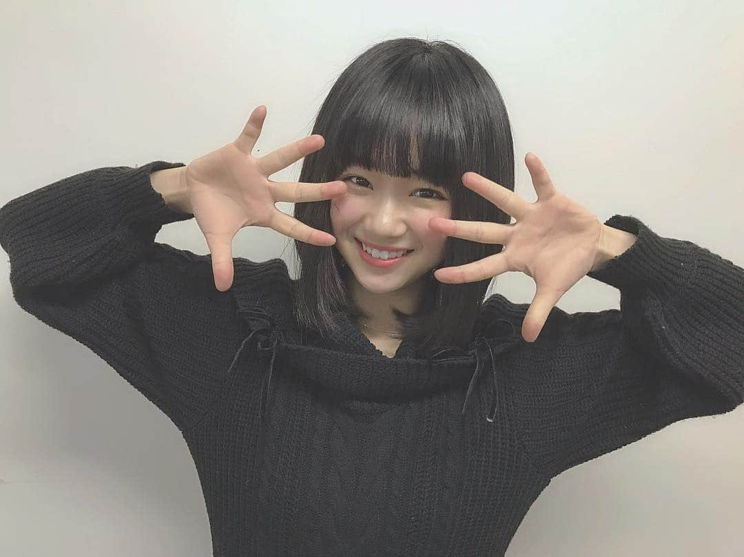 真下華穂さんのインスタグラム写真 - (真下華穂Instagram)「今日の服はおニューです🤩 リボンがかわいい！！！🎀」1月6日 13時43分 - k.a.h.o.kahochan