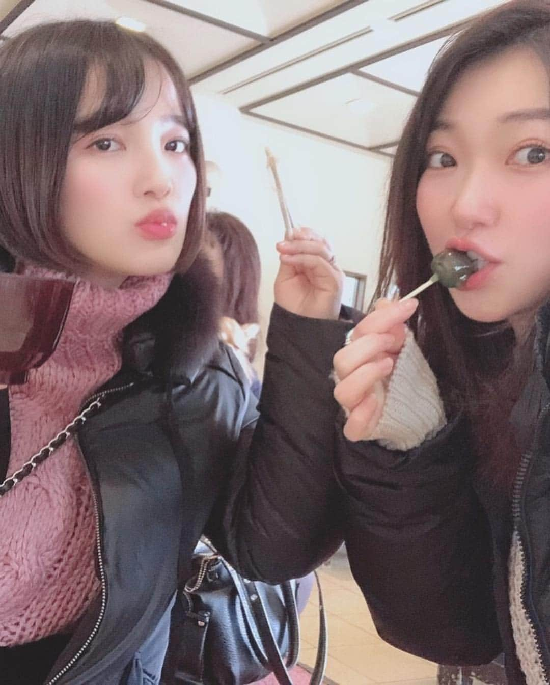 天木じゅんさんのインスタグラム写真 - (天木じゅんInstagram)「. . ❤️🍓❤️ . . コロネの面倒みてくれて39♡ . . #1mmでもいいなと思ったらいいね  #家族」1月6日 13時52分 - jun.amaki