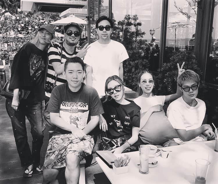 Yuma Tamai 玉井 友馬のインスタグラム：「Tell me how I could thank u billions. Maybe u know yet, we love u so so much bro🖤 Rest in paradaice @justjosupakit . Peace✌️ めちゃ寛大でかっこいい友達！ ホント大好きいつもありがとう！またね！」