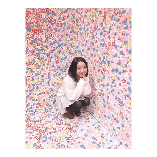 のインスタグラム：「2019年最初のインスタ投稿⭐️ あけましておめでとう！ 2019年、たくさんの嬉しい気持ちをみなさんと共有できるようにがんばります☺️ たくさんの幸せの花を咲かせたいな🌸  #あけましておめでとうございます  #斎藤亜美  #カードキャプターさくら展 #100投稿目」