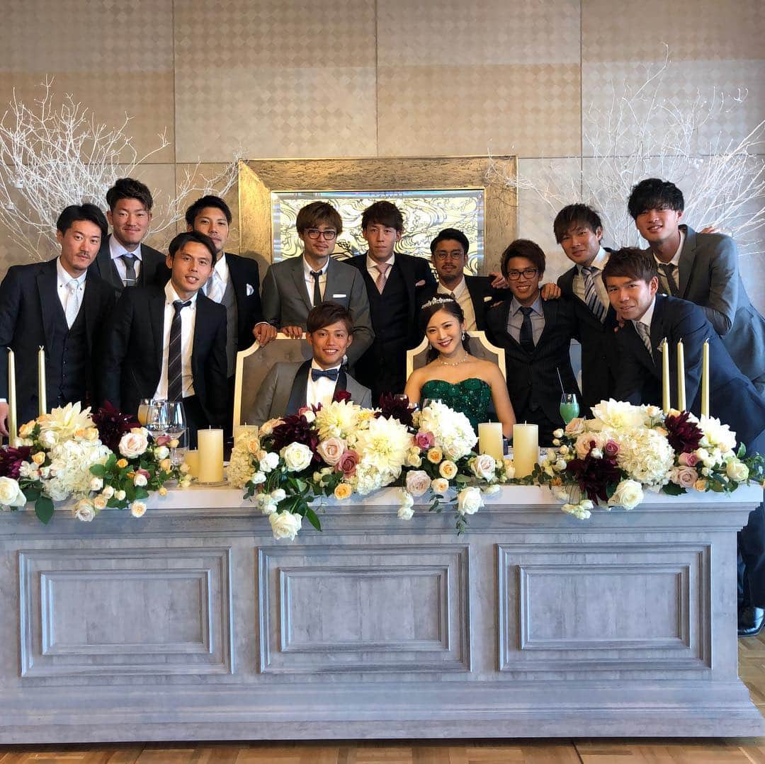 立田悠悟のインスタグラム：「素敵な結婚式でした^ ^ おめでとうございます㊗️ #石毛夫妻#最高😭」