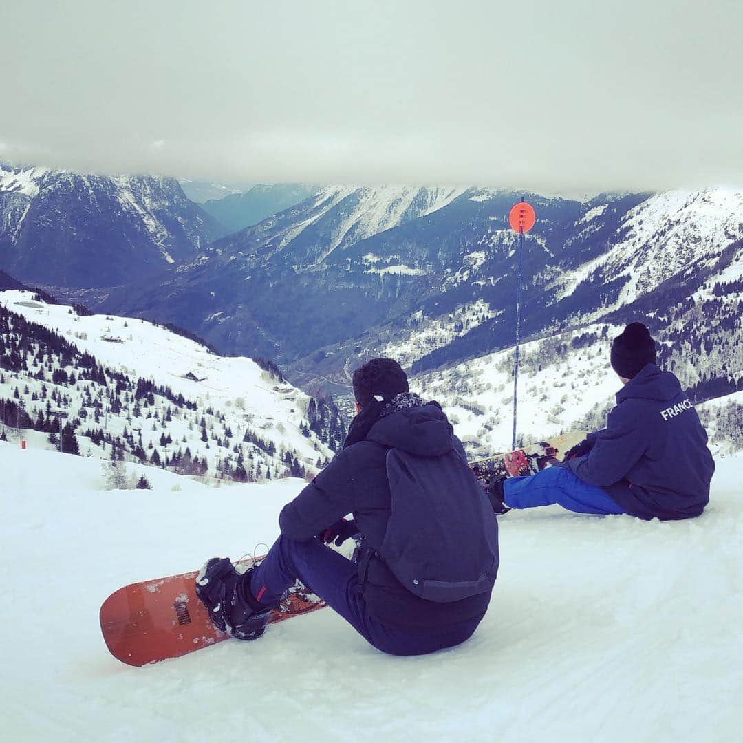 シャフィク・ベセギエさんのインスタグラム写真 - (シャフィク・ベセギエInstagram)「🏂🏂」1月6日 21時11分 - chafikbesseghier