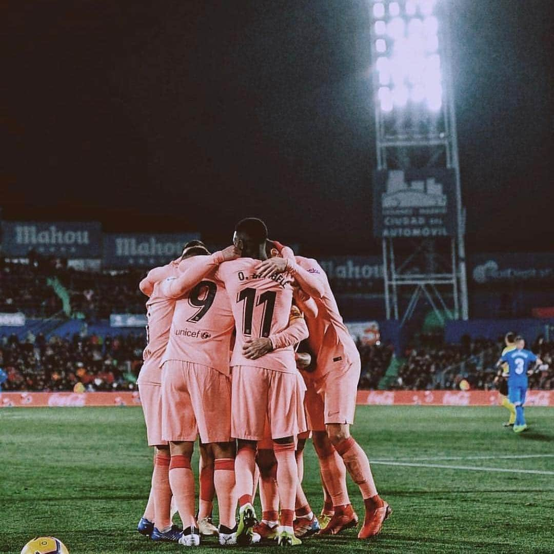 ウスマン・デンベレさんのインスタグラム写真 - (ウスマン・デンベレInstagram)「💪🏾🔴🔵 #👀4️⃣」1月7日 7時26分 - o.dembele7