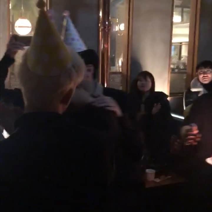 ヤン・ヒョンソクのインスタグラム：「TODAY IS MY BIRTHDAY !! THANKS EVERYONE !! iKON’S CONCERT IN SEOUL WAS  VERY GOOD !! I FEEL SO GOOD AS WELL」
