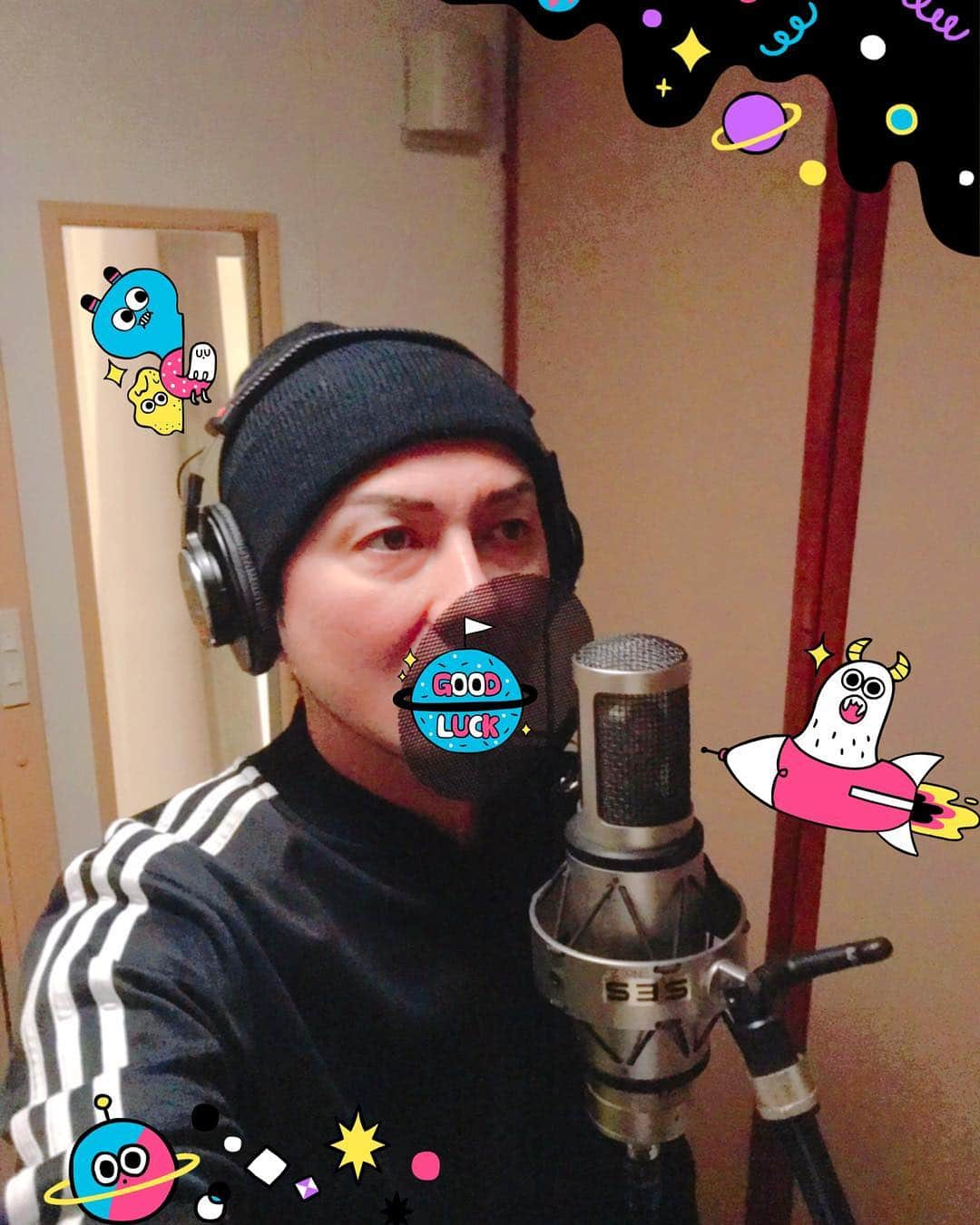 ISSA さんのインスタグラム写真 - (ISSA Instagram)「今日は新曲のレコーディングしたお✨ お楽しみに〜😁👍 #dapump  #newsongs  #recording  #comingsoon」1月7日 17時40分 - issa_hentona