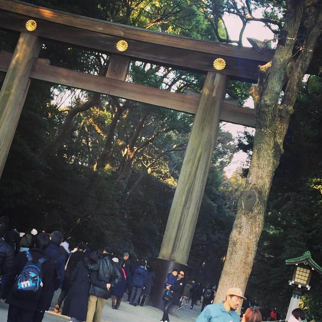 安田朗のインスタグラム：「明治神宮に初詣しました」