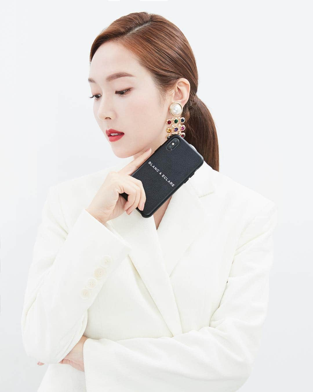 ジェシカ さんのインスタグラム写真 - (ジェシカ Instagram)「My phone’s security guards for 2019📱✨ #blancandeclarexcasetify」1月7日 18時50分 - jessica.syj