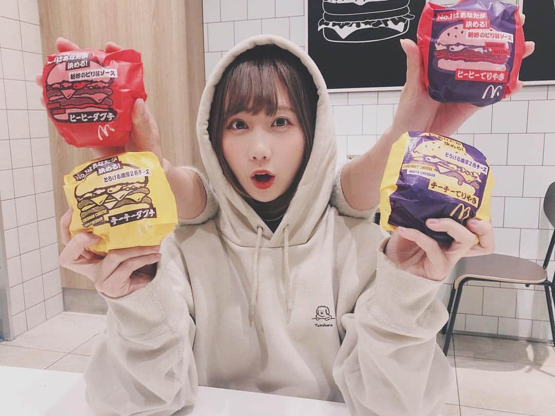 きりたんぽさんのインスタグラム写真 - (きりたんぽInstagram)「😌 マクドナルドの新作 美味しすぎて手が増えた。 . . ダブチてりやきNo.1対決の チーチー合戦はもう食べたかな？😊 . ヒーヒー合戦は16日(水)から！ . #ダブチ #てりやき #No1はあなたが決める #PR」1月7日 20時00分 - kiritampopopo