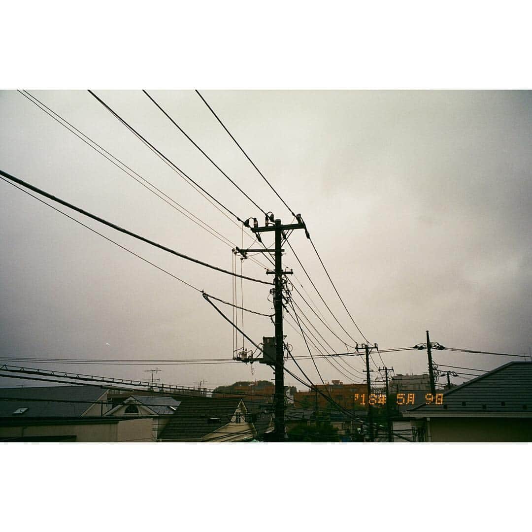 のインスタグラム：「4/18@下北沢Que、そして一色の命日5/9に松山でライブをします。 ライブを通して色んな方に感謝の気持ちを伝えられたらと思います。 皆さまどうぞよろしくお願いします。」