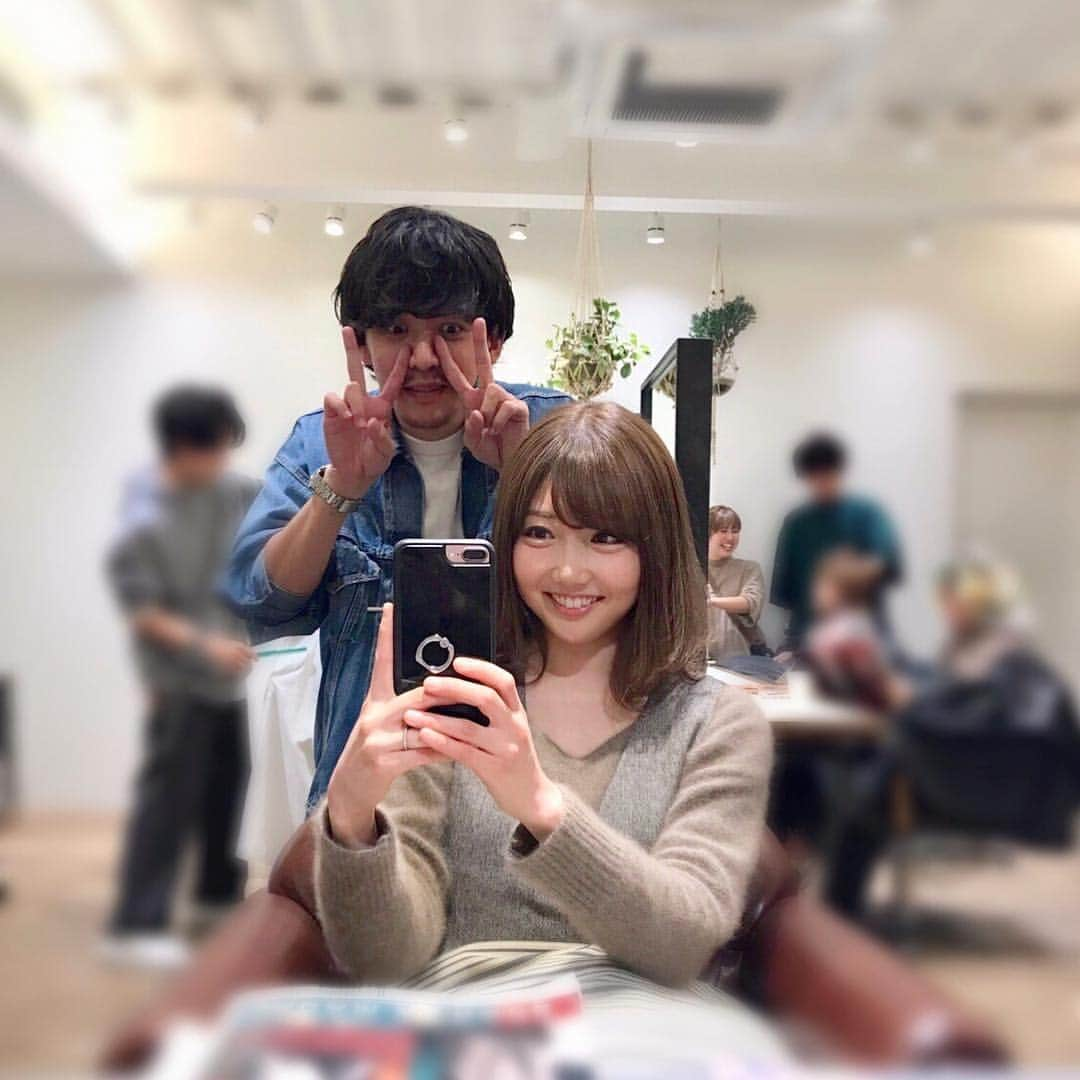 橘珠里さんのインスタグラム写真 - (橘珠里Instagram)「久々に美容院へ✨💇🏻‍♀️ ⠀ ⠀ #loness の #稲用 さん ( @inamochinaoki )に #ヘアカラー #カット #トリートメント をしていただきました🎶 ⠀ ⠀ 以前 #美人百花 で #ヘアアレンジ をしていただいたご縁です💆🏻‍♀️ ⠀ ⠀ すごく好みのカラー&カットで大満足です☺️🎊✨ *----*----*----*----* #hairsalon #omotesando #aoyama #hairstyle #selfie #ヘアサロン #ヘアーサロン #ヘアチェンジ #ローネス #カラー #カラーリング #ヘアカット #ヘアトリートメント #ミディアムヘア #ワンカール #大人ヘア #ヘアケア #稲用直希 さん #髪型 #美容院 #表参道 #青山 #美容」1月8日 0時47分 - jurinu