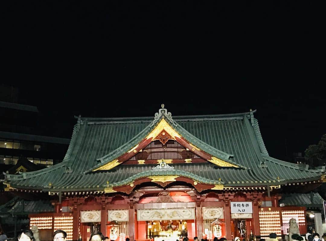 グースクールオフィシャルのインスタグラム：「🎍🎌🎍 . 新年、明けましておめでとうございます❣️ . . 本年もどうぞ、 グースクールをよろしくお願いします😊🙌 . . なにか新しいことを始めようかな？ とお考えの方☝️ ぜひ、新しい気づきを発見してくださいね🌈⭐️ . . 🔍新しい気づきは「ここからCheck✔︎」 @gooschool_official  プロフィールのリンクへgo💨 . . #習い事 #趣味 #趣味探し #ハンドメイド #資格取得 #ダイエット #手に職 #好きなこと #料理教室 #初心者 #絵画教室 #音楽好きな人と繋がりたい #スポーツ好き #ダンス #アイリスト #リンパドレナージュ #ものつくり  #神田明神 #初詣 #グースクール」