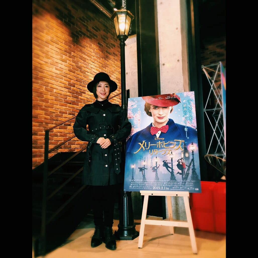 平原綾香さんのインスタグラム写真 - (平原綾香Instagram)「At “Mary Poppins Returns” (Japanese dubbed) movie preview.  I cried so much! Amazing performances!  The movies premiers on the first of February! ‪ . . 「メリー・ポピンズ リターンズ」‬ ‪日本語吹き替え版の試写会！‬ ‪号泣でした・・・！‬ ‪みんなの声と歌声‬ ‪ほんっとに素晴らしいですよ！‬ ２月１日から公開です！ ‪#平原綾香 #ayakahirahara ‬ ‪#メリーポピンズ ‬ ‪#メリーポピンズリターンズ‬ #marypoppinsreturns #marypoppins」1月8日 16時40分 - ayaka_hirahara_official