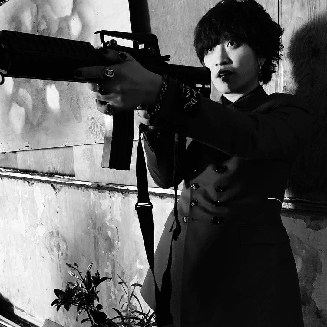 Fukaseさんのインスタグラム写真 - (FukaseInstagram)「ぷちゃへんざっ🔫」1月8日 20時11分 - fukase