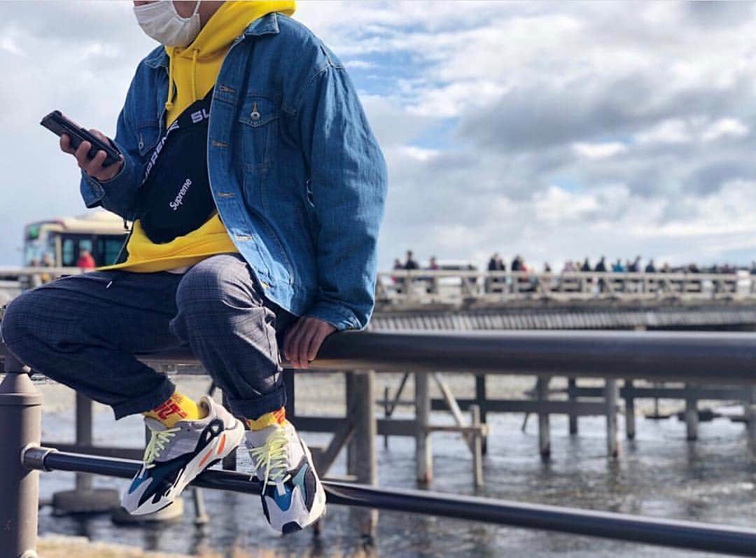 japanese_sneaker_style_magさんのインスタグラム写真 - (japanese_sneaker_style_magInstagram)「. . . #ジャパスニピックアップ . . . model➡️ @yukki0721e 👟 #adidas originals #yeezyboost700 . . #ジャパスニ #ジャパスニ女子 #ジャパスニピックアップ #sneaker #kicks #スニーカー #スニーカーコーデ #スニーカー男子 #スニーカー女子 #adidas #yeezy #yeezyboost700waverunner #Supreme」1月8日 20時18分 - japanese_sneakerstyle