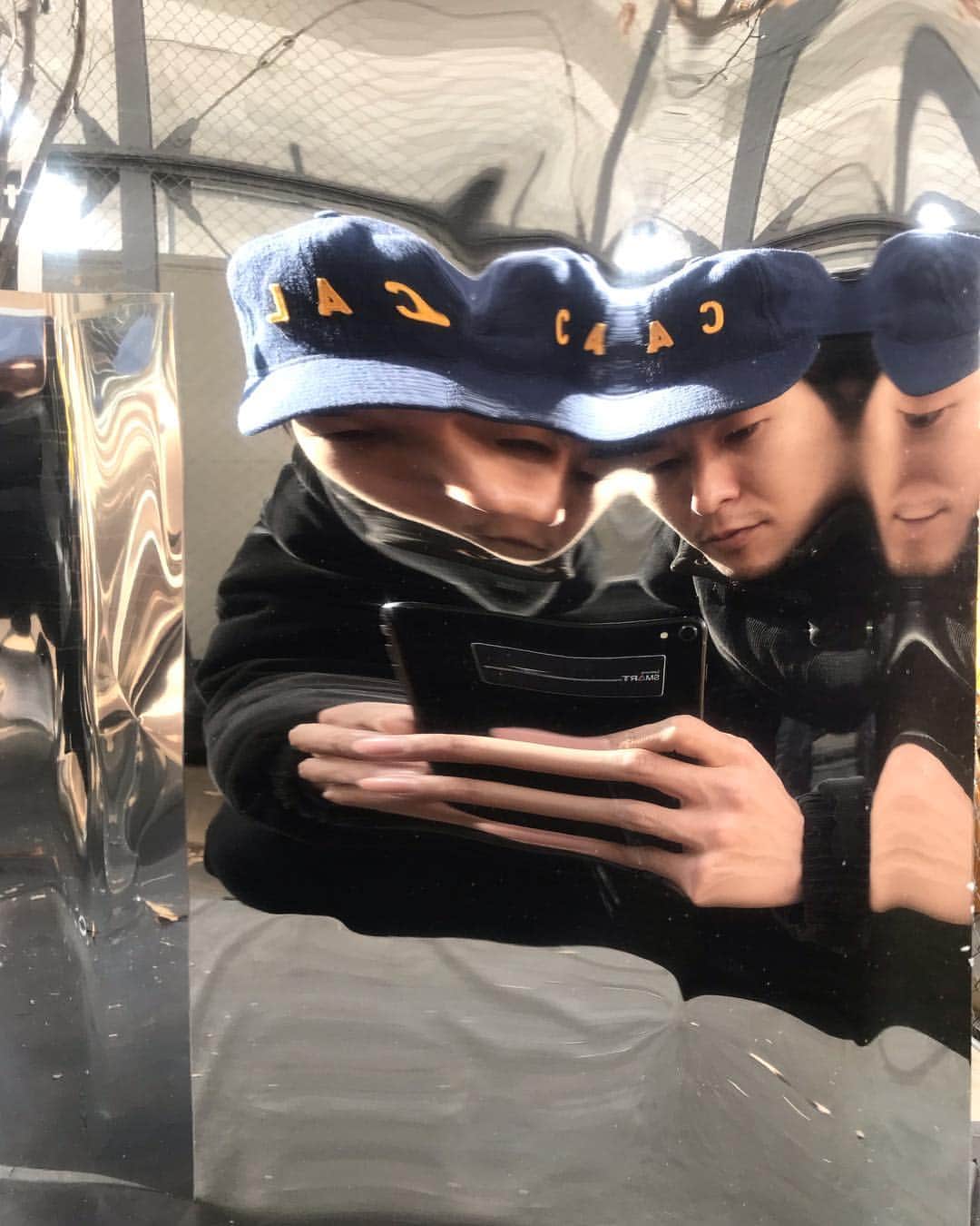 半田悠人さんのインスタグラム写真 - (半田悠人Instagram)「鏡で色々作りたいです #反射#廃材」1月9日 15時15分 - yutohanda