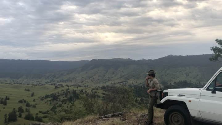 ローガン・ハフマンのインスタグラム：「The caldera I call home.」