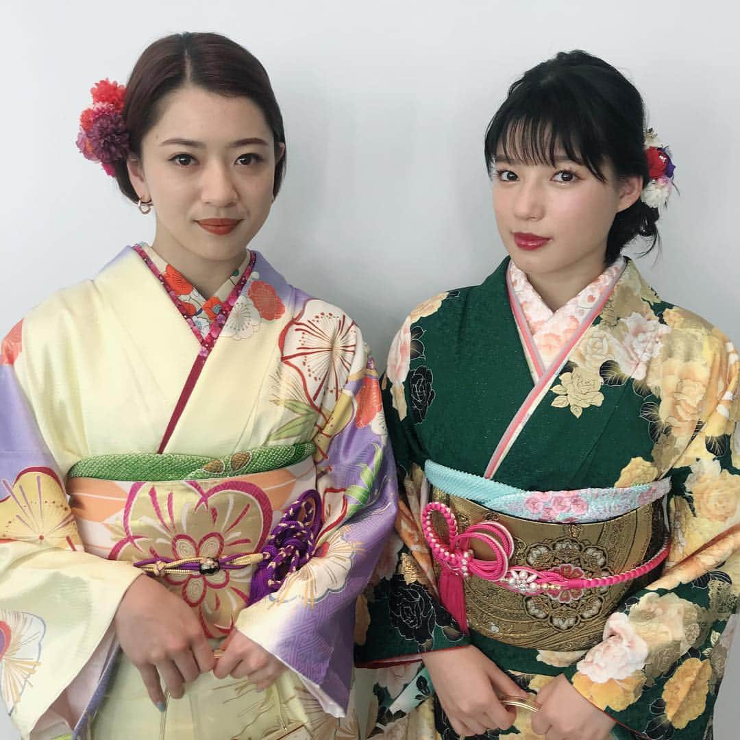 武部柚那さんのインスタグラム写真 - (武部柚那Instagram)「杏奈と共に 晴れ着を着て新年のご挨拶をしました😊 二人とも成人になりました^^！ E-girls皆んな20代突入🔥！ 色々と勝負の年となりそうです。 最年少ゆずあん 頑張っていきます🙇‍♀️✨ 改めまして 今年も宜しくお願いします🤲！！ 他の写真はE.G.mobileに後ほど アップします❤️🤤 #今年こそ #ずっと言ってる #二人旅いこうね #晴れ着は #ジョイフルまるやま さん」1月9日 11時55分 - yuzuna__takebe__official