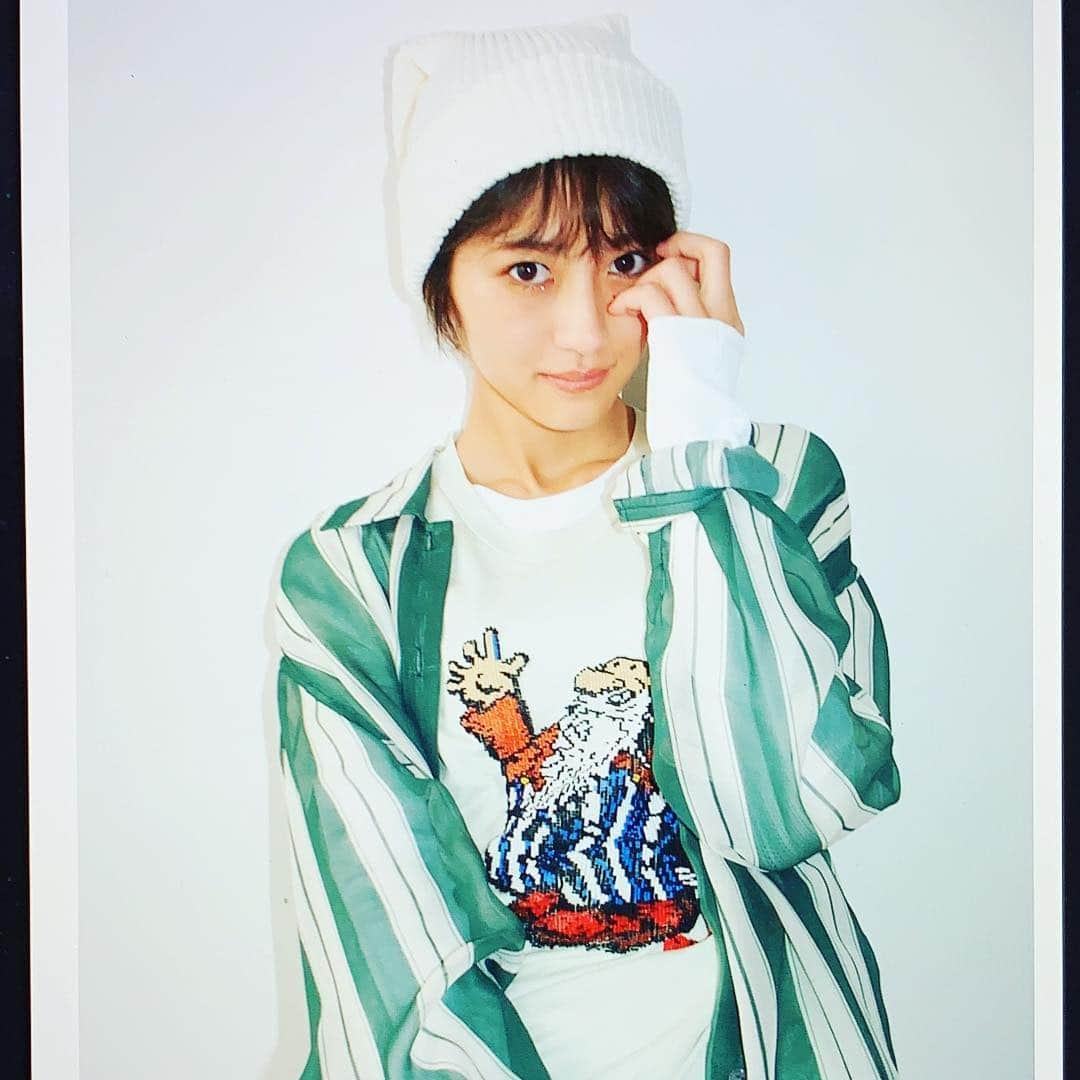 若月佑美さんのインスタグラム写真 - (若月佑美Instagram)「告知遅くなりましたが ELLE girlのUpcoming girl 2019に載せて頂いてます♪ 是非ご覧ください！！！ ブレイク出来るよう頑張らないとっ。 . . #ellegirl #marcjacobs #2019 #fashion #若月佑美」1月9日 11時57分 - yumi_wakatsuki_official