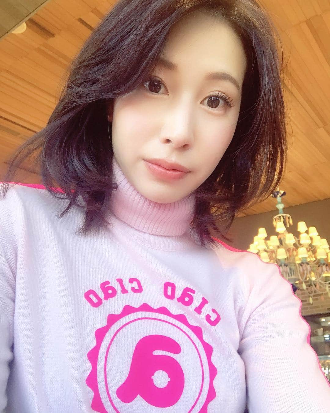 のインスタグラム：「皆さま、明けましておめでとうございます‼︎✨ 今年一年が最高の一年になるよう、初心にかえって頑張ります🌟 また今年もどうぞ、よろしくお願い致します☺️♡ #あけましておめでとうございます #今年もよろしくお願い致します☺️ #皆さまにとって最高の一年になりますように #archivio#アルチビオ#nike#golf#ゴルフ#今年もピンクにはまっています」