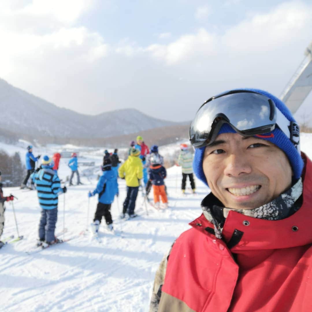 投資家兼FXトレーダー Tatsuki Jinnoのインスタグラム：「年末は北海道にスノボに行きました😁 雪質サイコーですね！」