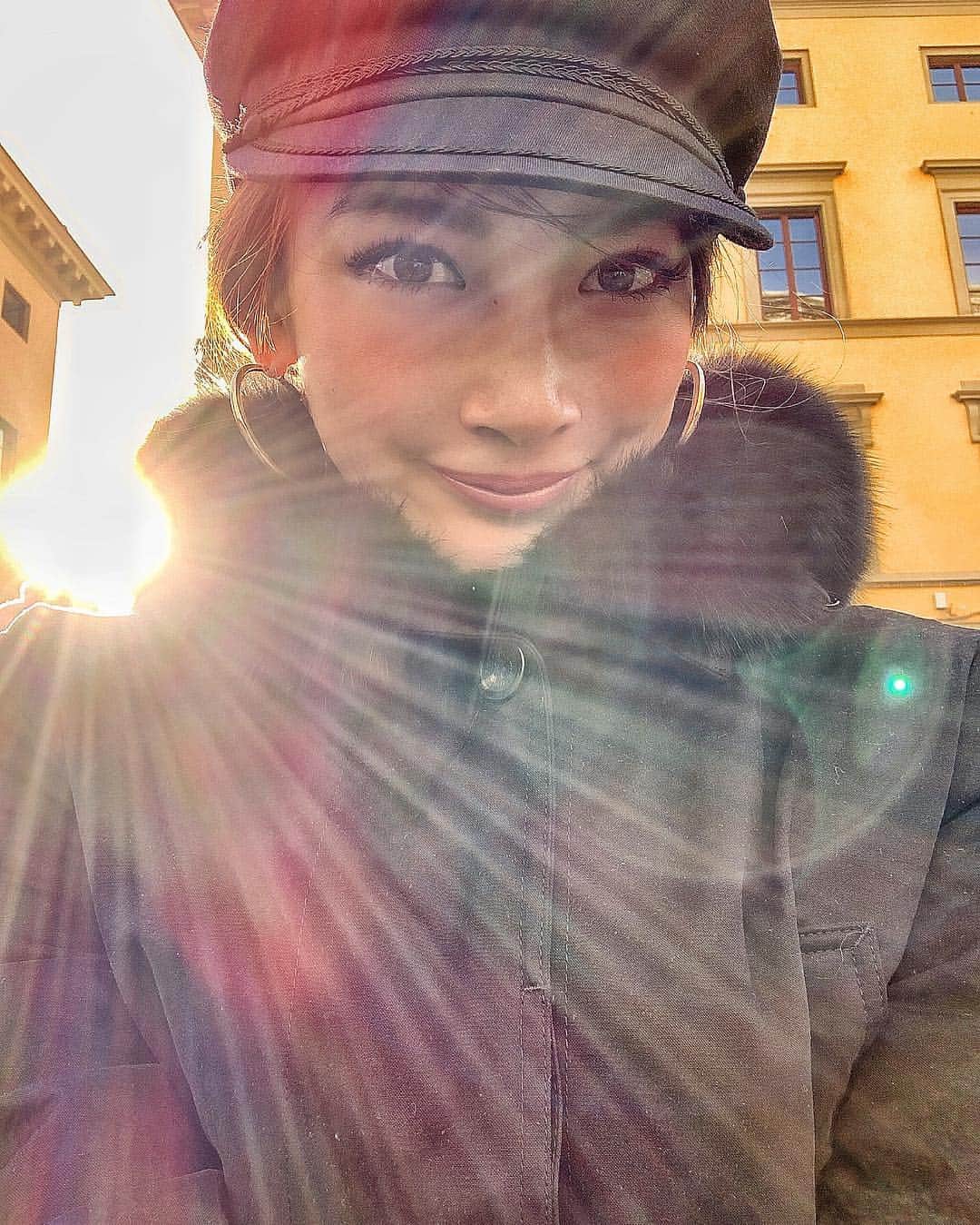 里海さんのインスタグラム写真 - (里海Instagram)「綺麗な光☀️ 仕事はじめから、はじめてのノロウィルス はじめてだったけど、これは凄い凄い辛いですね🤢流行ってるようで、気をつけてください😱だいぶ良くなってきたので、健康体にしみじみ感謝しました。」1月9日 17時25分 - satoumi0330