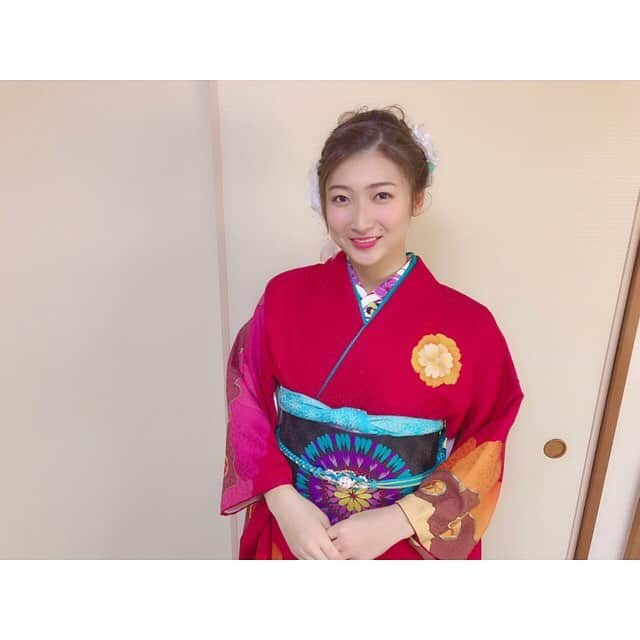 池江璃花子さんのインスタグラム写真 - (池江璃花子Instagram)「* 柄はシンプルだけど赤が映えてとても素敵な色でした👘❤️ #新年会 #dentsu #二枚連続 #着物」1月9日 19時02分 - ikee.rikako