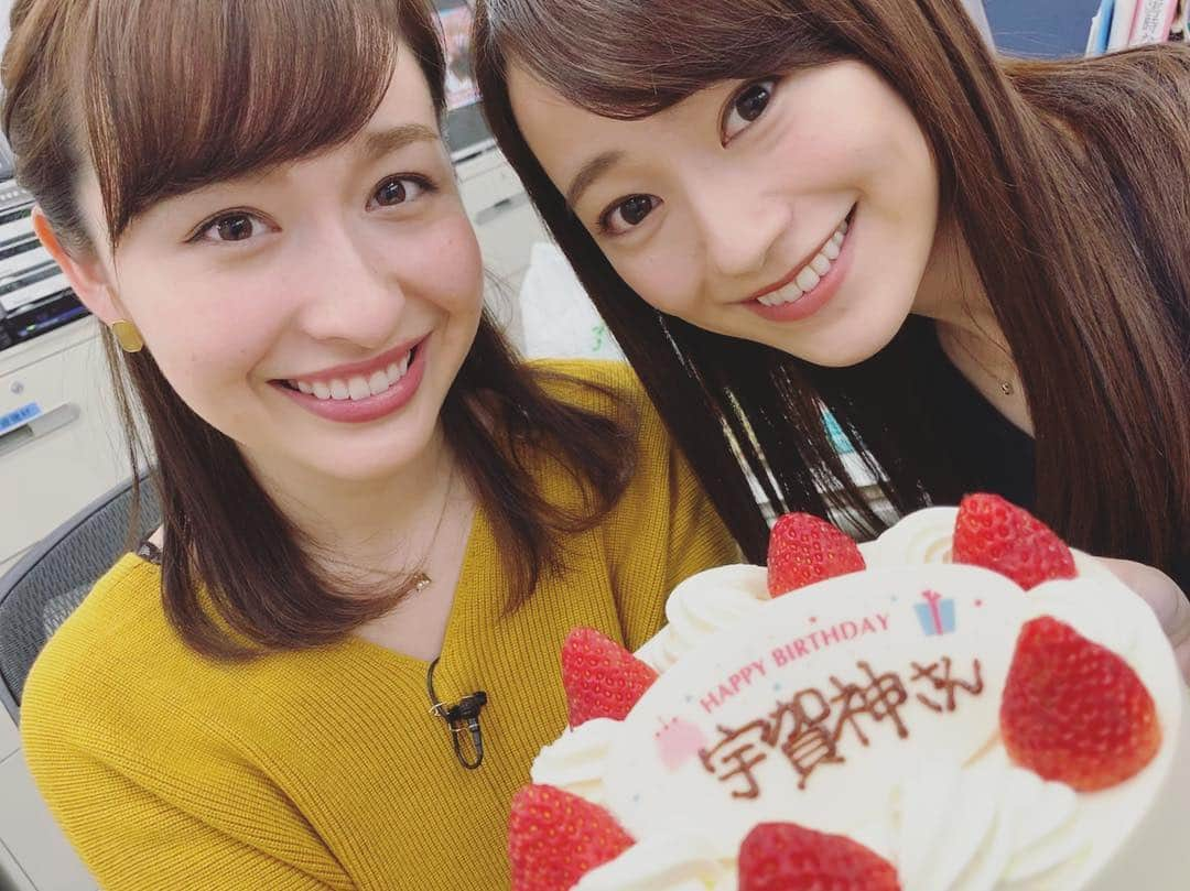 金井憧れさんのインスタグラム写真 - (金井憧れInstagram)「遅れての投稿ですが.. めぐちゃんバースデー♡ スタッフさんが用意して下さったケーキでお祝い🍰しました！ はやドキでもTBSNEWSでも一緒のめぐちゃん♡これからもよろしくね！  #tbsnews #宇賀神メグ #金井憧れ #おめでとう㊗️」1月9日 19時11分 - akogare.kanai