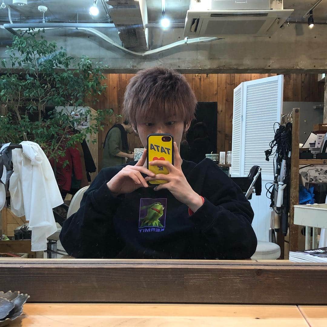 ジュキヤさんのインスタグラム写真 - (ジュキヤInstagram)「ピースで髪切ってもろた」1月9日 19時31分 - sizukanisite